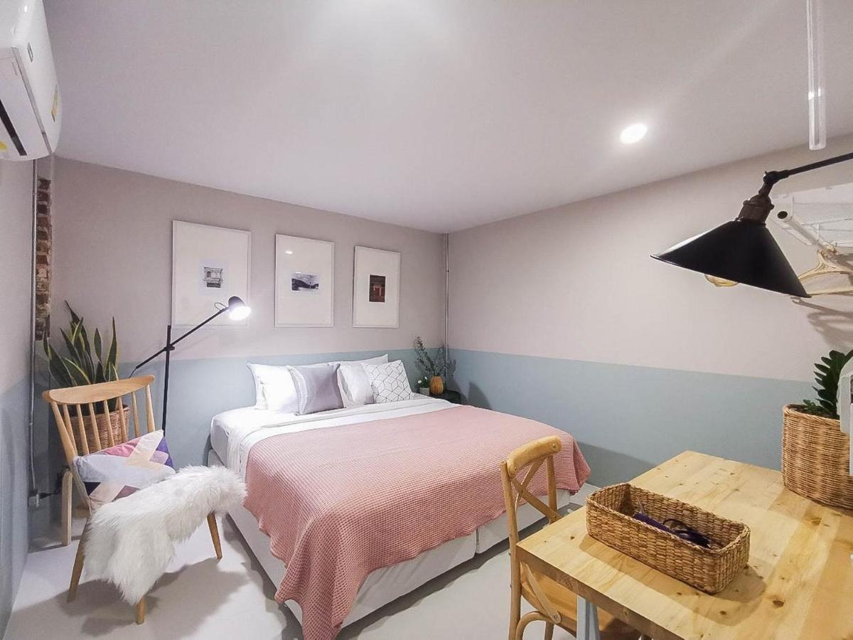 Snoozy Guesthouse Phuket Kültér fotó
