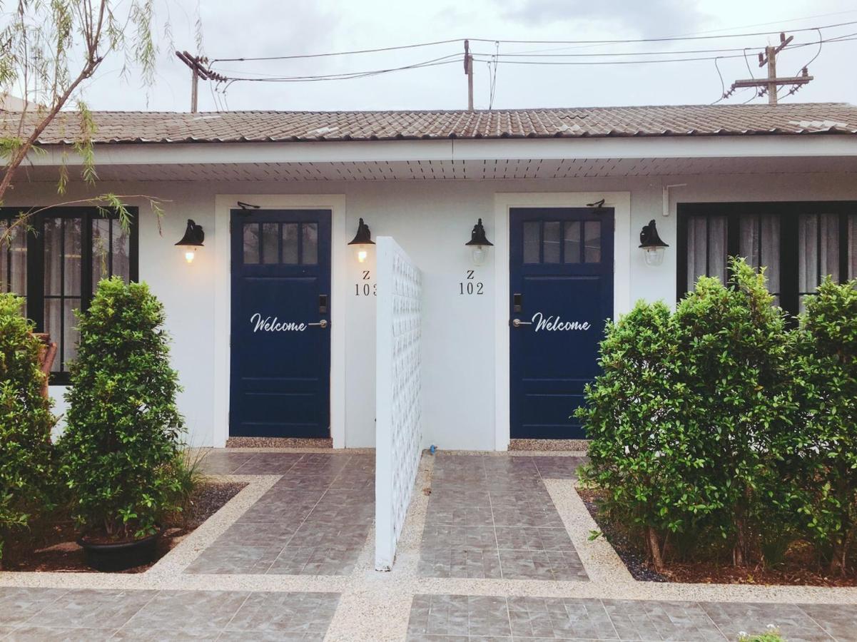 Snoozy Guesthouse Phuket Kültér fotó