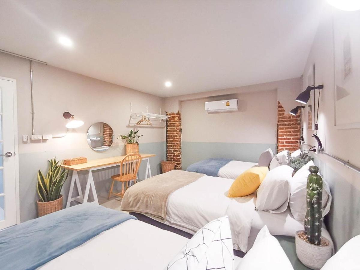 Snoozy Guesthouse Phuket Kültér fotó
