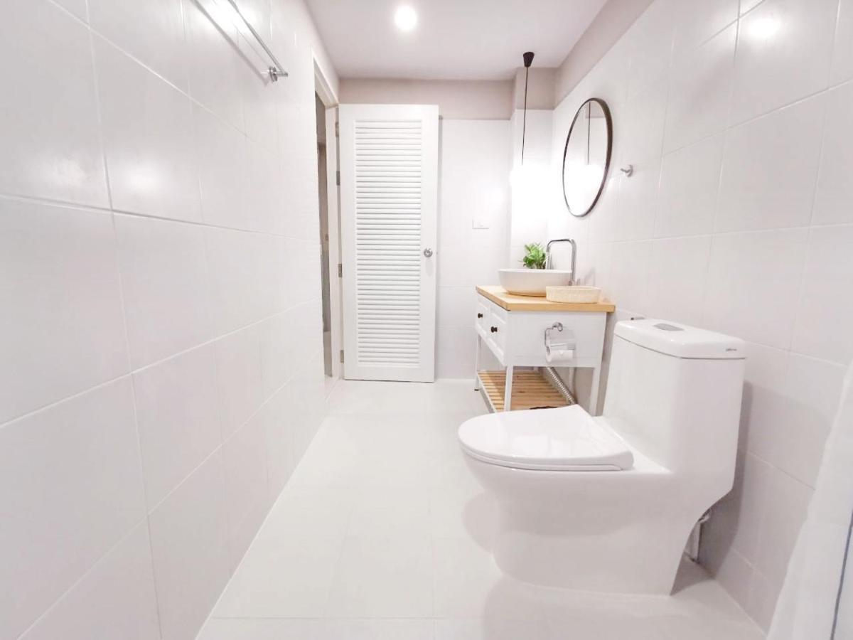 Snoozy Guesthouse Phuket Kültér fotó