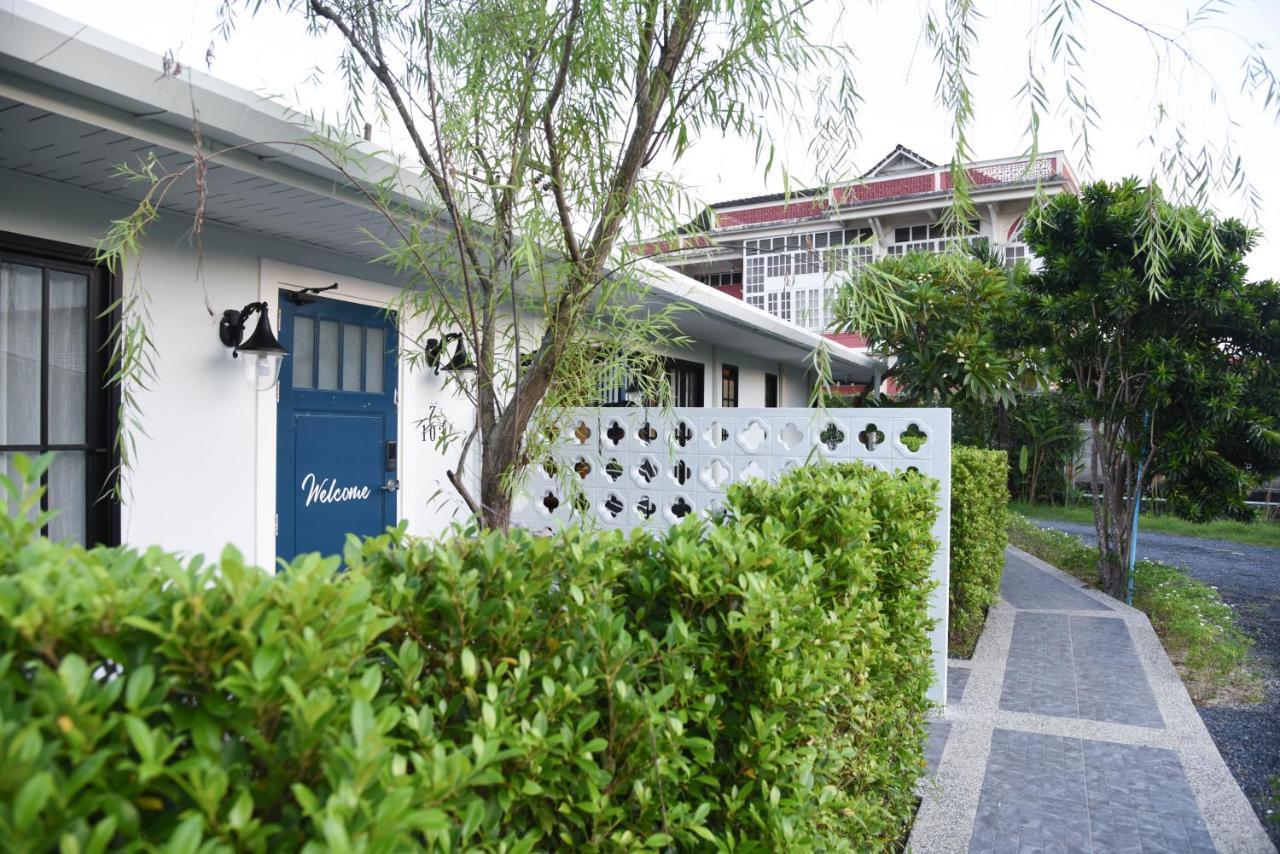 Snoozy Guesthouse Phuket Kültér fotó